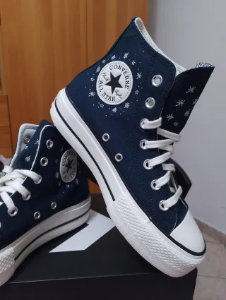 Converse ricamate Tg 37