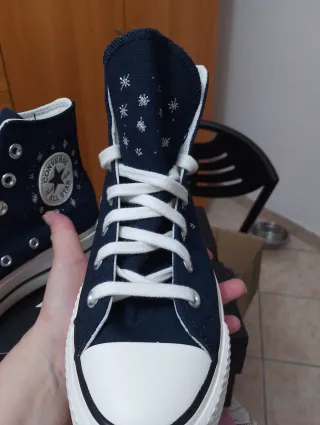 Converse ricamate Tg 37