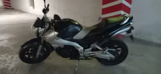Moto Suzuki GSR 600 2006 CAMBIO POR COCHE