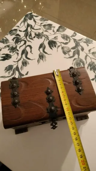 Piccolo scrigno vintage in legno