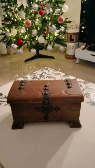Piccolo scrigno vintage in legno