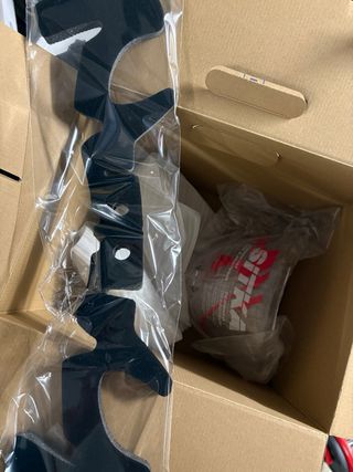 Casco de hockey NZI S con visera