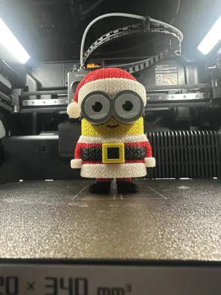 Figura Minion Papá Noel Crochet 3D