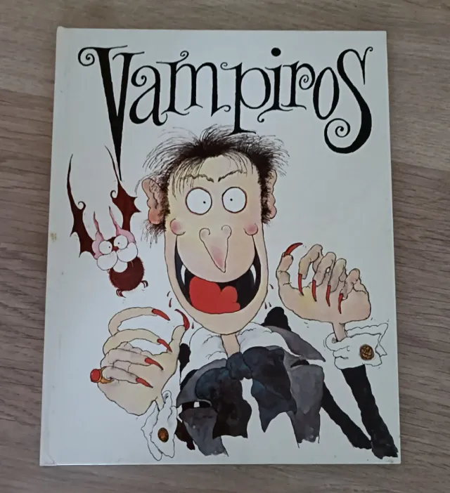 Lote x 4 COLIN HAWKINS, Brujas, Piratas, Vampiros