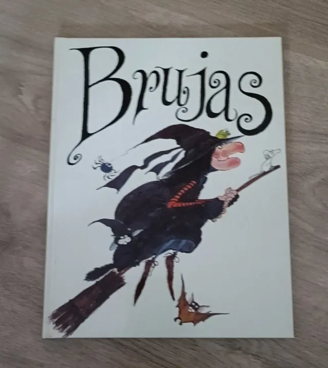 Lote x 4 COLIN HAWKINS, Brujas, Piratas, Vampiros