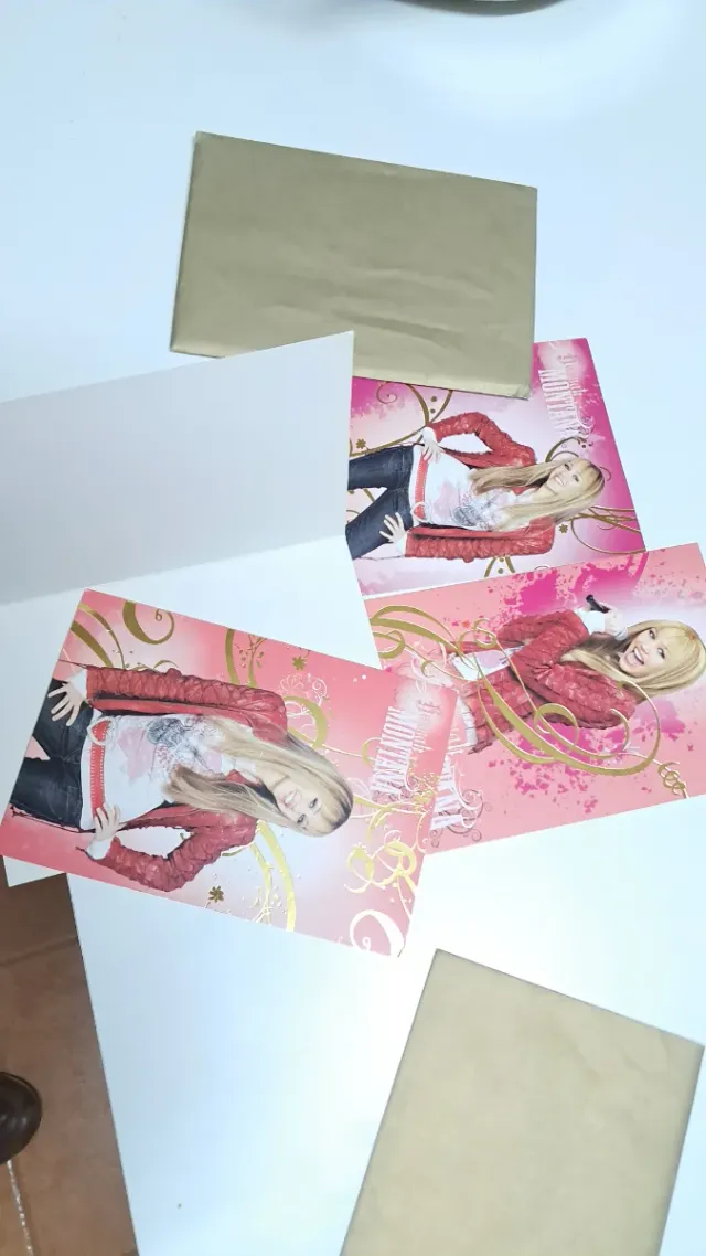 Postales Hannah Montana