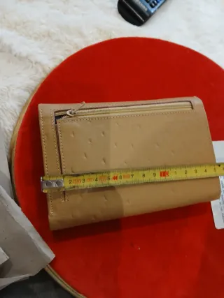 Cartera rebajada de piel mujer nueva