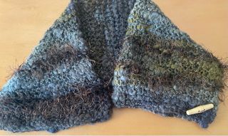 Cuello de punto con botones