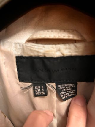 Cazadora de cuero beige