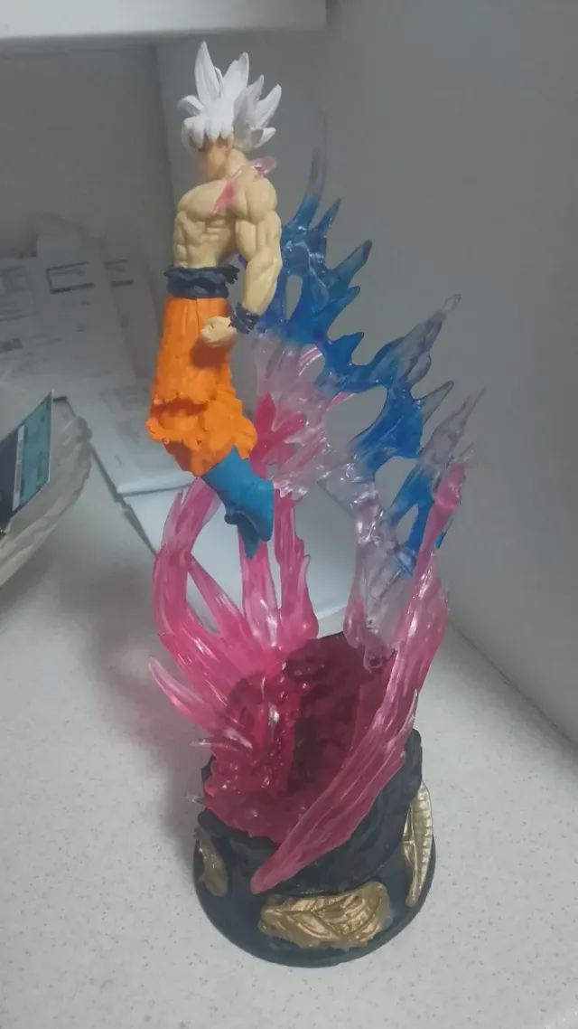 Dragon Ball Z Figure Goku Ultra Istinto