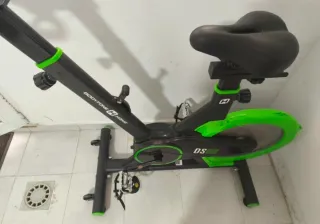Bicicleta Spinning Bodytone DS08