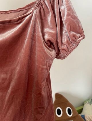 Top rosa terciopelo manga abullonada