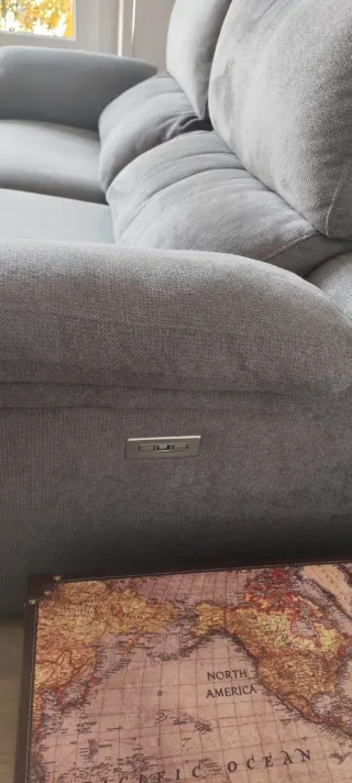 Sofá eléctrico tela gris seminuevo