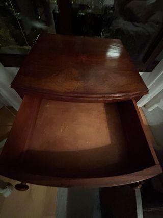 Mesilla antigua de caoba