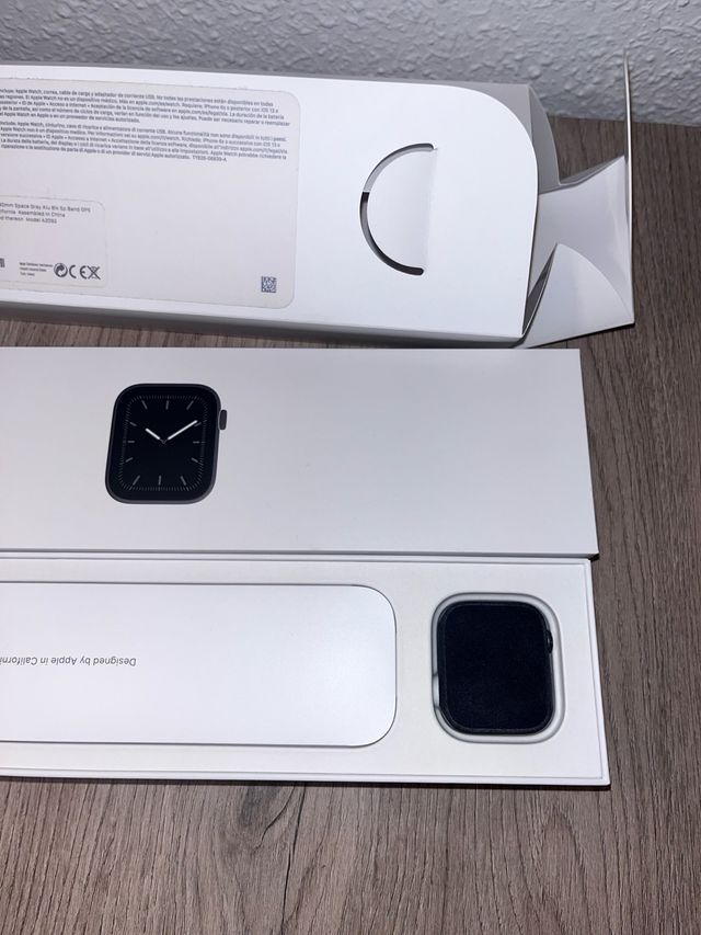 Apple Watch Series 5 40mm Gris Espacial