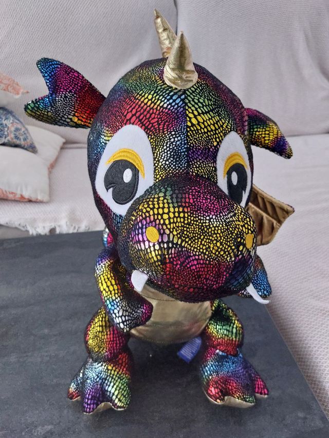 Peluche Dragón Arcoíris