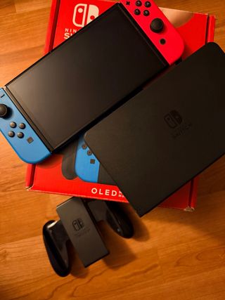 Nintendo Switch OLED Azul y Rojo