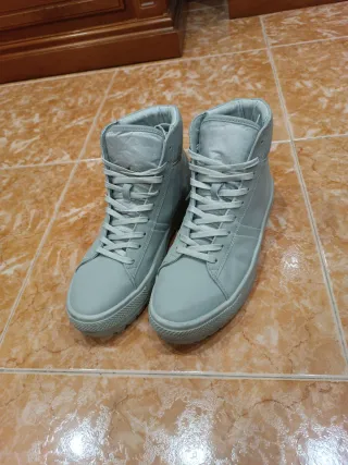 Zapatillas altas grises