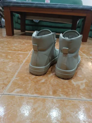 Zapatillas altas grises