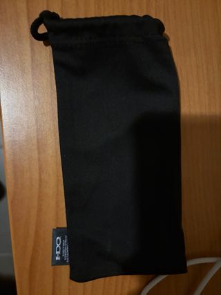 Sacchetto porta occhiali Oakley nero