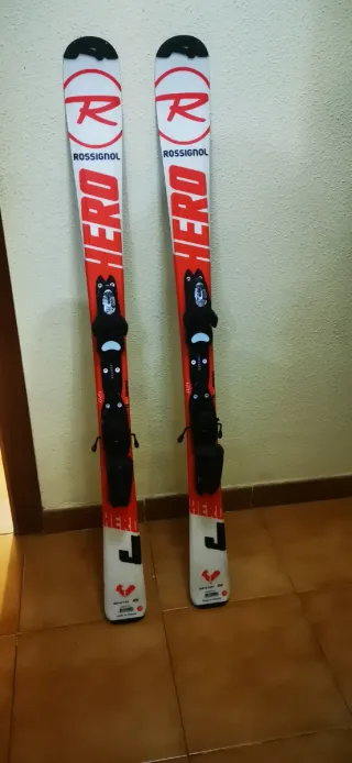 Esquis Rossignol con palos incluidos