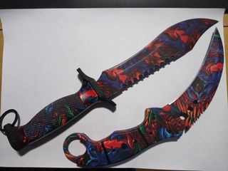 Coltelli di fantasia con design