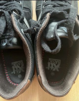 Zapatillas XTI negras y grises
