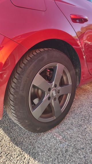 Llantas 16/205/55 VAG + neumát. Continental TS 860