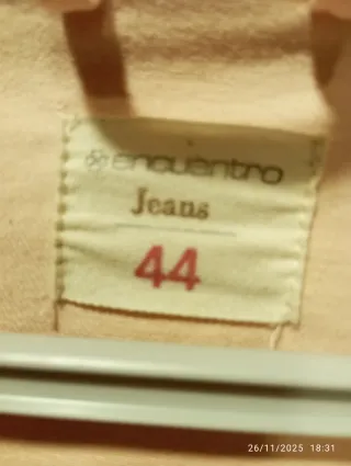 Chaqueta vaquera rosa talla 44