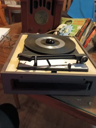 Tocadiscos Dual Bettor