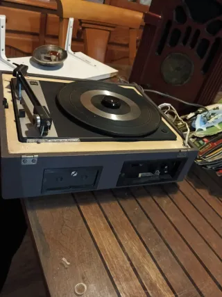 Tocadiscos Dual Bettor