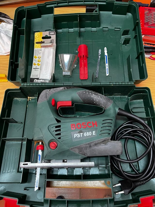 Sierra de calar BOSCH PST 680 E