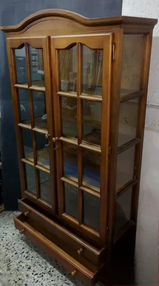 ARMADIO VETRINETTA