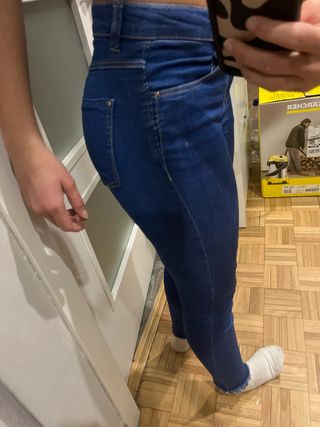 Pantalón vaquero azul talla 34