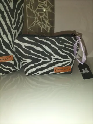 Juego Bolso y Neceser Mi&Lu Cebra