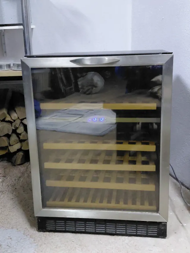 Nevera de vinos Saivod