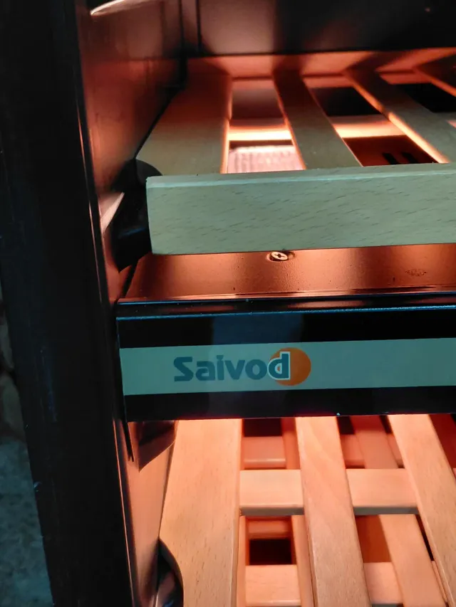 Nevera de vinos Saivod