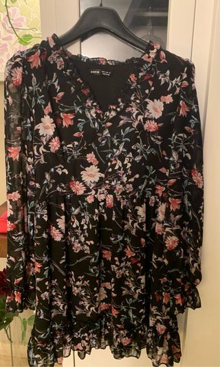 abito a fiori manica lunga