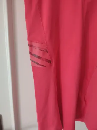 Camiseta de deporte rosa talla L