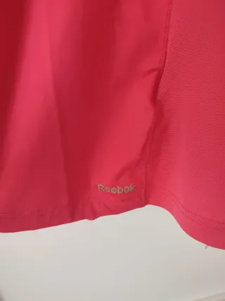 Camiseta de deporte rosa talla L