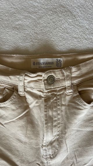 Pantalones Stradivarius Beige