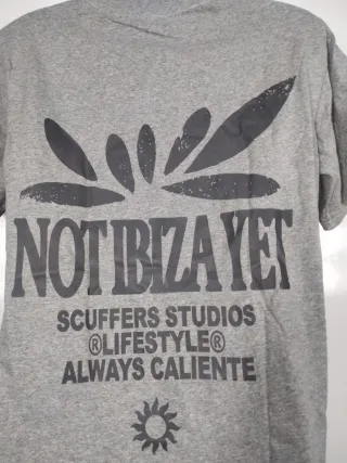 Camiseta gris Not Ibiza Yet talla M - Nueva