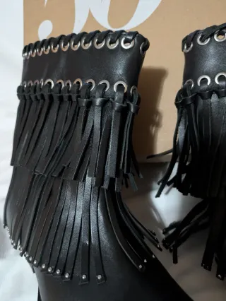 Botines Zara Cuero Flecos Talla 37