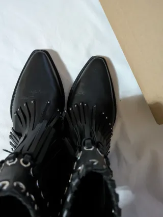 Botines Zara Cuero Flecos Talla 37
