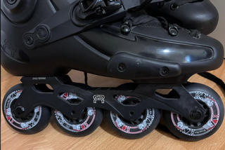 Patines rollers, talla 43, mas protecciones