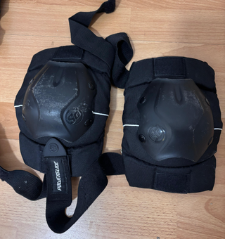 Patines rollers, talla 43, mas protecciones