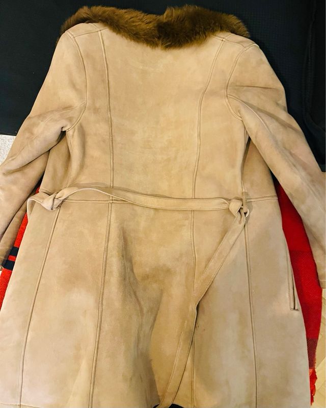 Abrigo Nobuk Beige Cuello Pelo Marrón