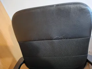 Silla de oficina negra