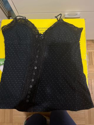 Camiseta tirantes S lunares encaje