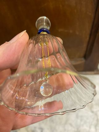 Campana in vetro con pendente
